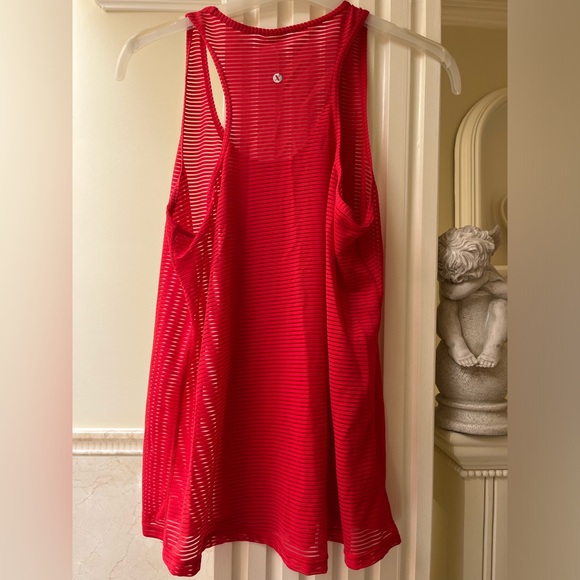 Hot red mesh tank size S. - Picture 4 of 6